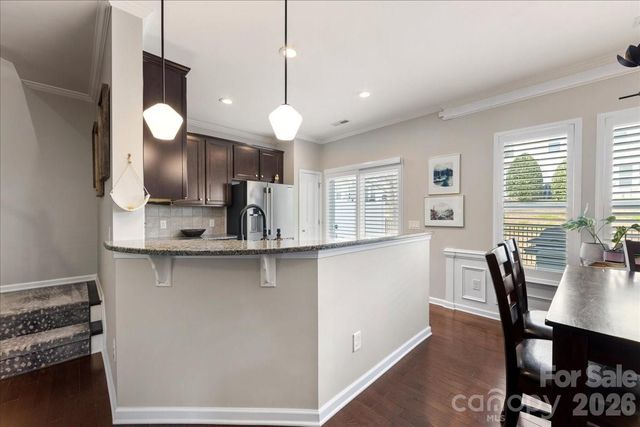 2434 Royal York Avenue, Charlotte, NC 28210