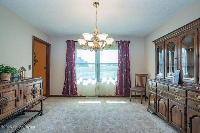 11441 Rineyville Rd, Vine Grove, KY 40175