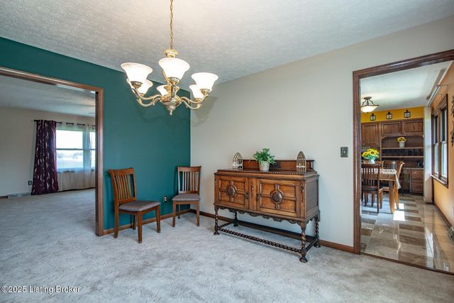 11441 Rineyville Rd, Vine Grove, KY 40175