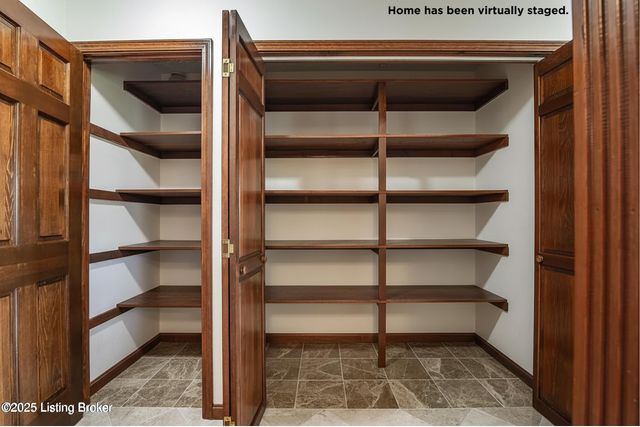 11441 Rineyville Rd, Vine Grove, KY 40175