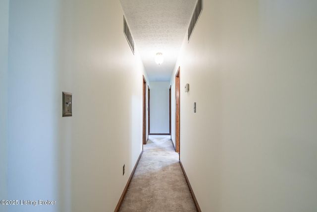 11441 Rineyville Rd, Vine Grove, KY 40175