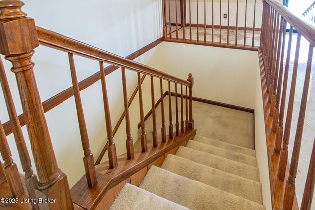 11441 Rineyville Rd, Vine Grove, KY 40175