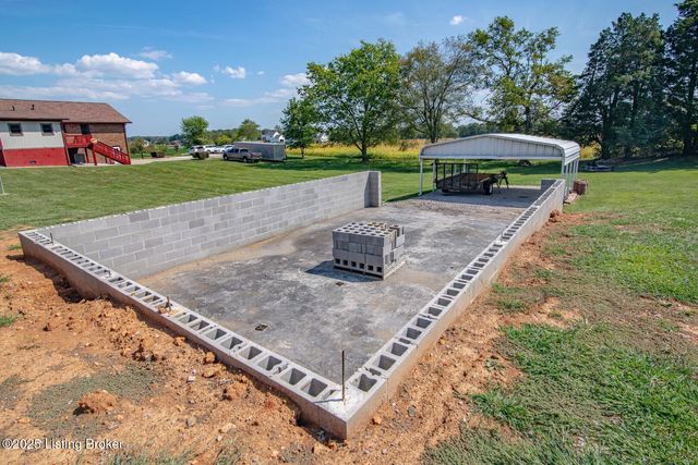 11441 Rineyville Rd, Vine Grove, KY 40175