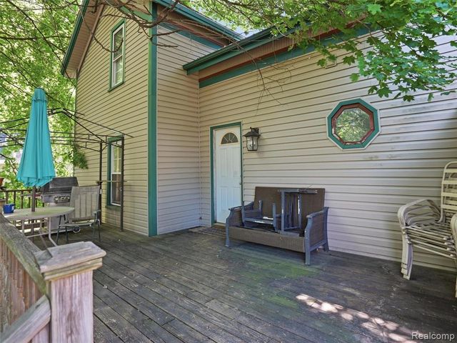 69 E Burdick Street, Oxford, MI 48371