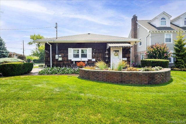 131 Oceanview Road, East Rockaway, NY 11518