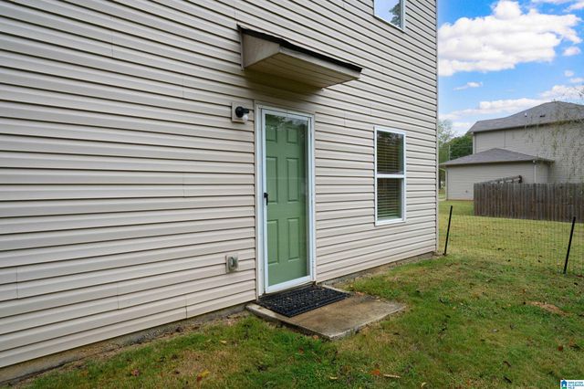 8205 COTTAGE LANE, Leeds, AL 35094