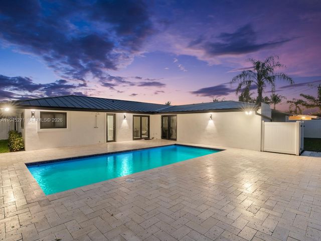 511 SE 14th St 1, Pompano Beach, FL 33060