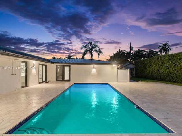 511 SE 14th St 1, Pompano Beach, FL 33060