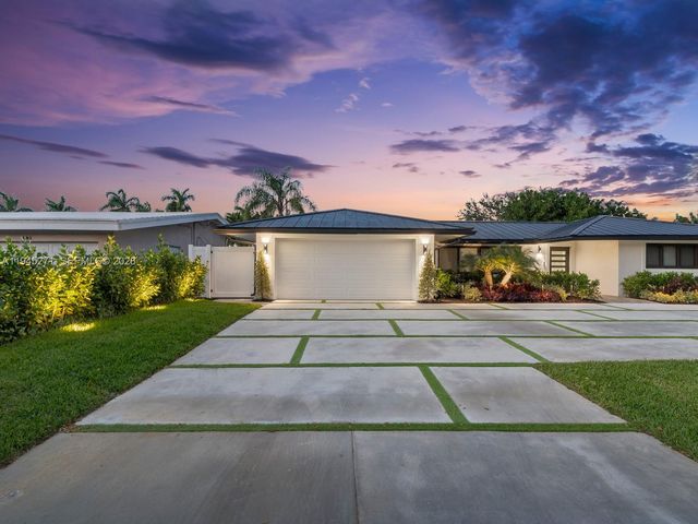 511 SE 14th St 1, Pompano Beach, FL 33060