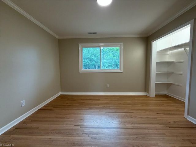 2701 Tudor Road, Winston-salem, NC 27106