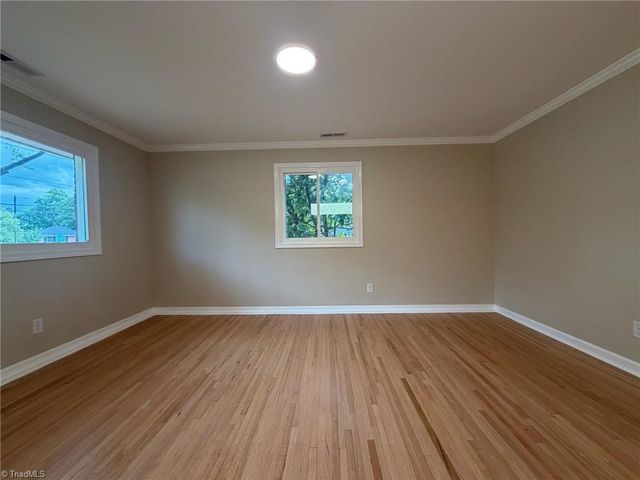 2701 Tudor Road, Winston-salem, NC 27106