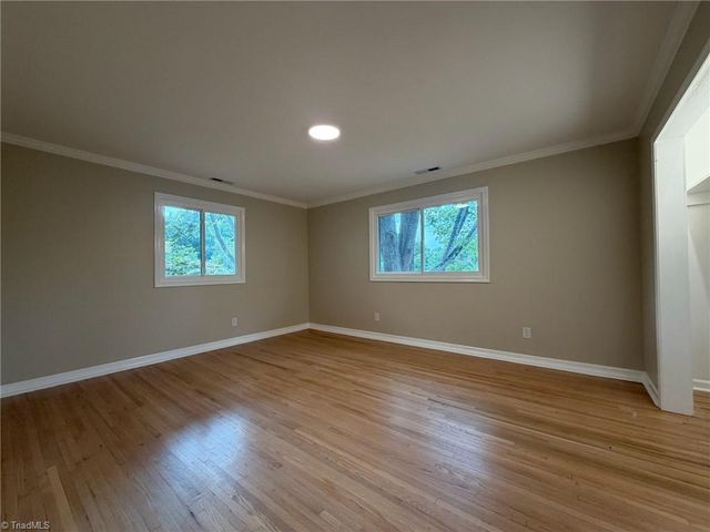 2701 Tudor Road, Winston-salem, NC 27106