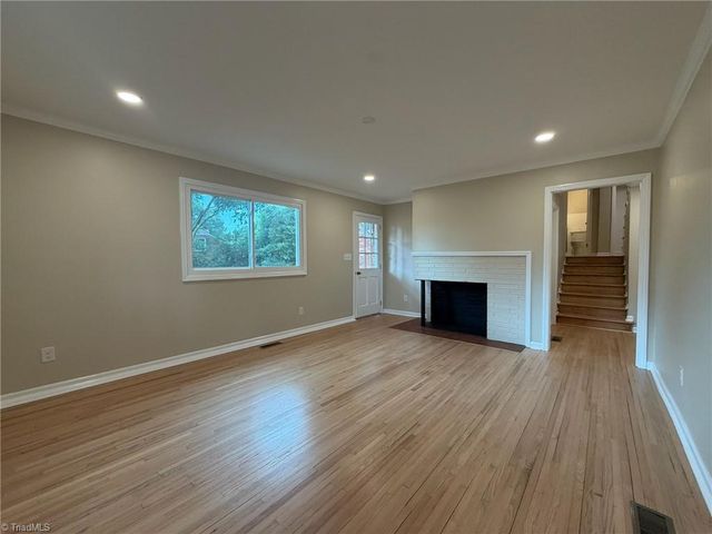 2701 Tudor Road, Winston-salem, NC 27106
