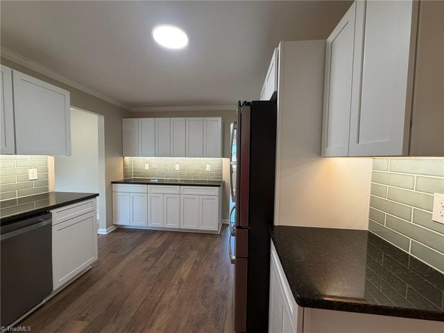 2701 Tudor Road, Winston-salem, NC 27106