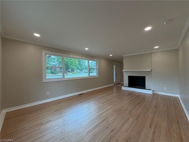 2701 Tudor Road, Winston-salem, NC 27106