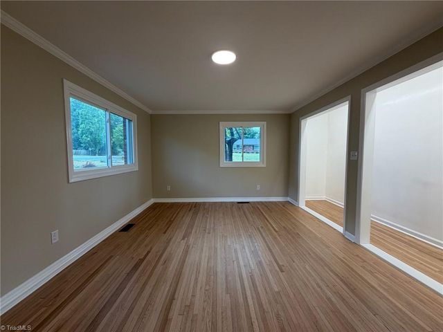 2701 Tudor Road, Winston-salem, NC 27106