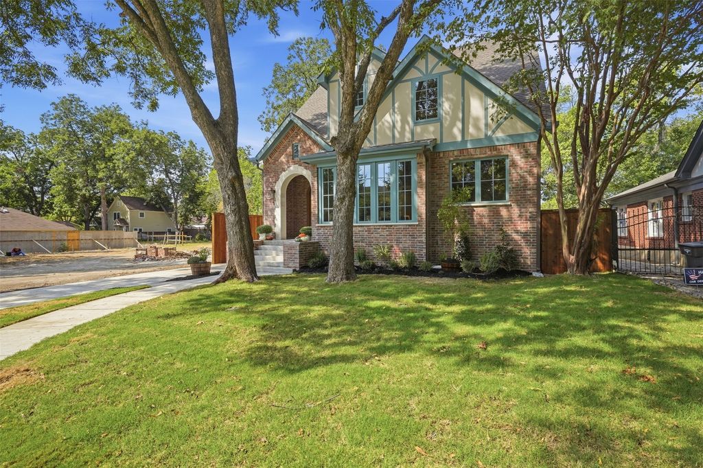 2212 Carleton Avenue, Fort Worth, TX 76107 — photo 3