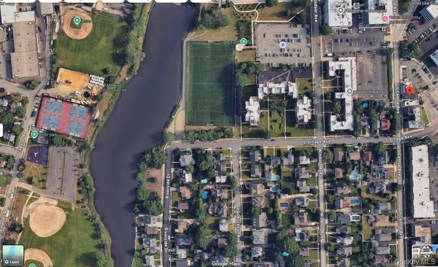 41 S Centre Avenue 2, Rockville Centre, NY 11570