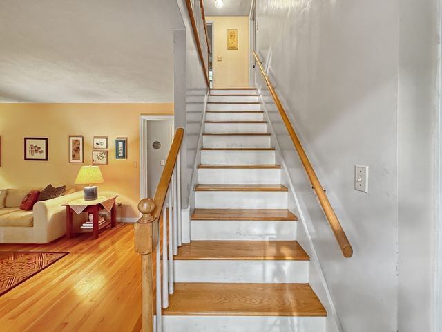 16 Wheeler Rd, Westborough, MA 01581
