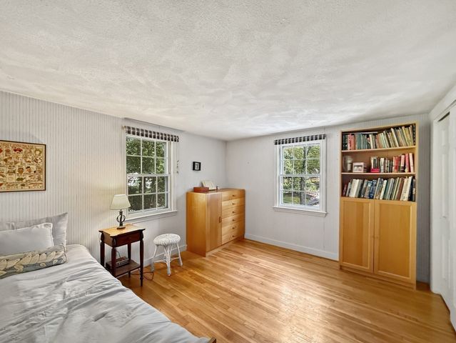 16 Wheeler Rd, Westborough, MA 01581