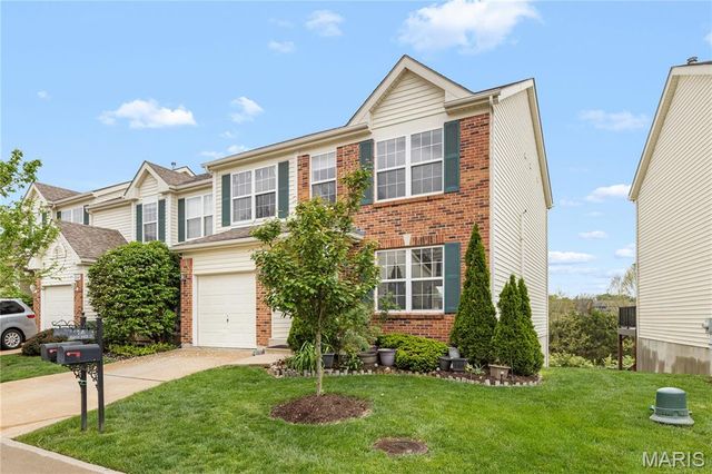 3560 Pearson Pointe Court, St Louis, MO 63129