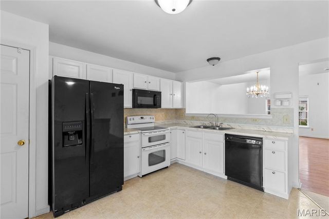 3560 Pearson Pointe Court, St Louis, MO 63129