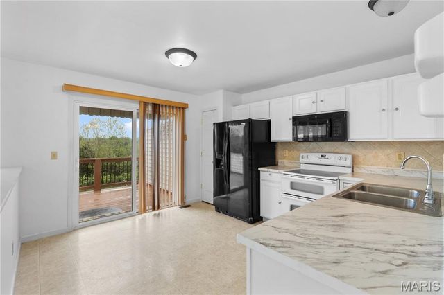 3560 Pearson Pointe Court, St Louis, MO 63129