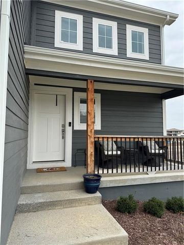 3522 SE Corbin Drive, Lee's Summit, MO 64082