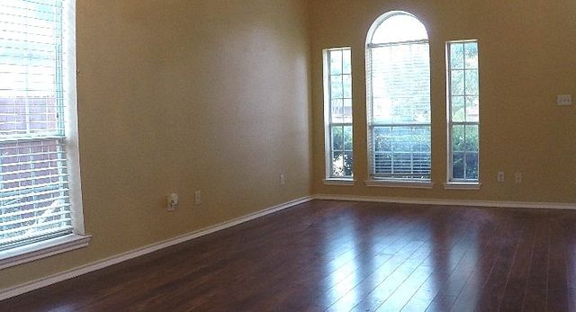4426 Harpers Ferry Drive, Grand Prairie, TX 75052