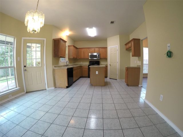 4426 Harpers Ferry Drive, Grand Prairie, TX 75052