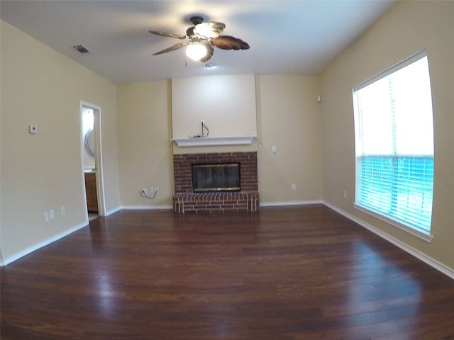 4426 Harpers Ferry Drive, Grand Prairie, TX 75052