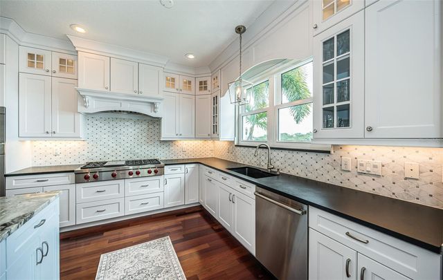 709 HARBOR DRIVE, Belleair Beach, FL 33786