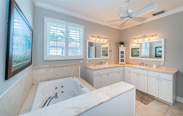 709 HARBOR DRIVE, Belleair Beach, FL 33786