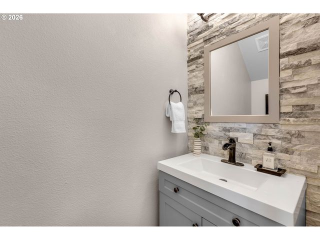 4022 Ne 91ST St, Vancouver, WA 98665