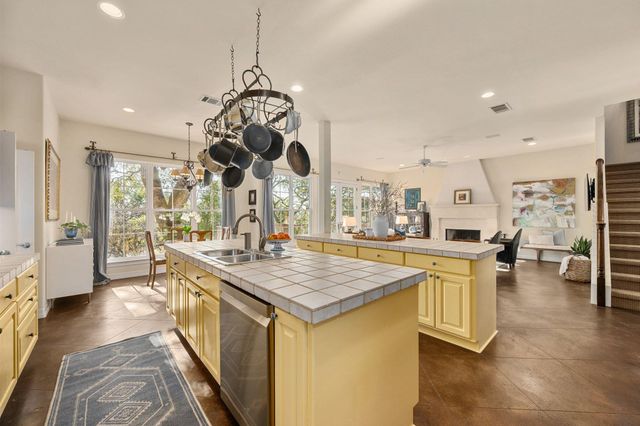 1305 Constant Springs DR, Austin, TX 78746