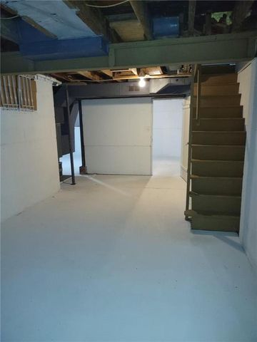 6800 Blue Parkway, Kansas City, MO 64129