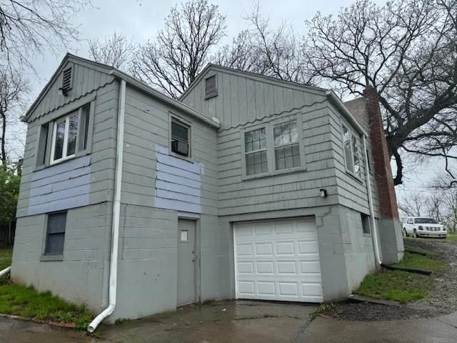 6800 Blue Parkway, Kansas City, MO 64129