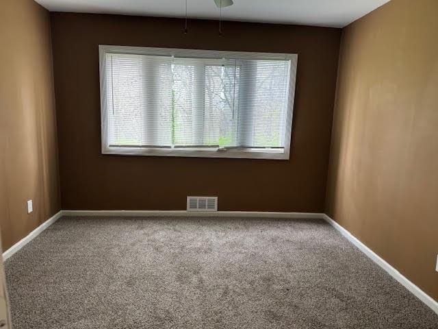 6800 Blue Parkway, Kansas City, MO 64129