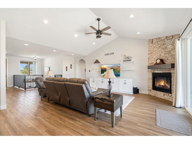 9251 Meadow Farms Dr, Milliken, CO 80543