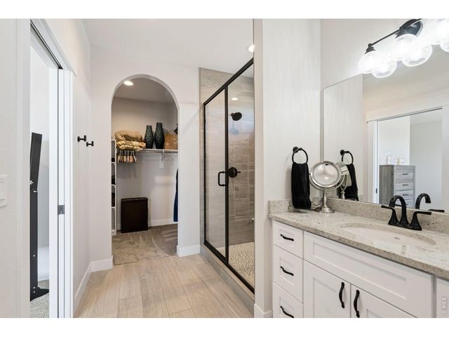 9251 Meadow Farms Dr, Milliken, CO 80543