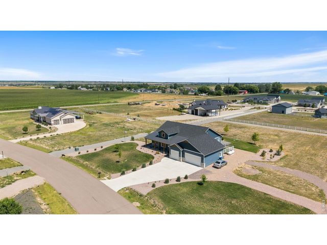 9251 Meadow Farms Dr, Milliken, CO 80543