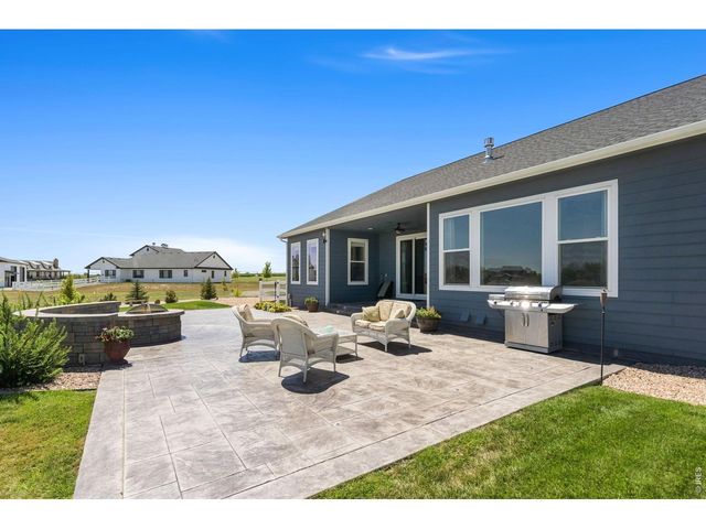 9251 Meadow Farms Dr, Milliken, CO 80543