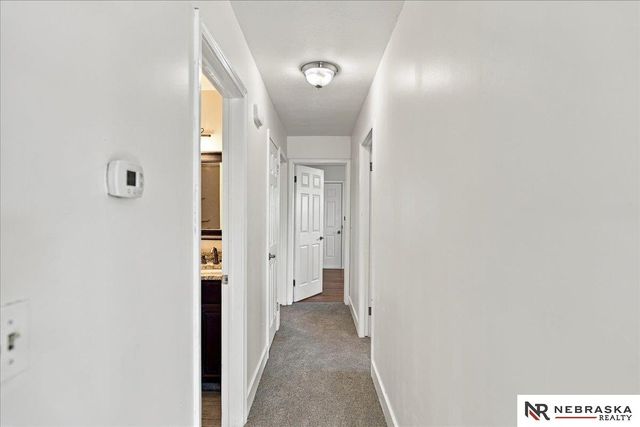 1009 S Madison Street, Papillion, NE 68046