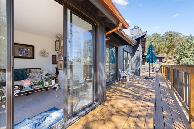 24400 Willow Pass Drive, Tehachapi, CA 93561