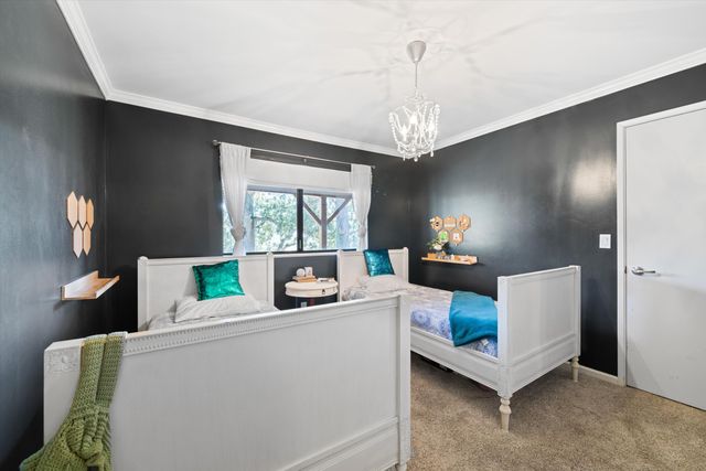 24400 Willow Pass Drive, Tehachapi, CA 93561