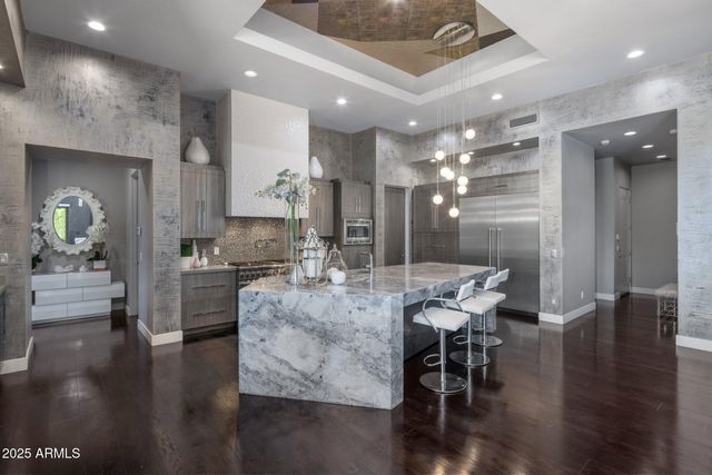 2639 E LOVEBIRD Lane, Gilbert, AZ 85297