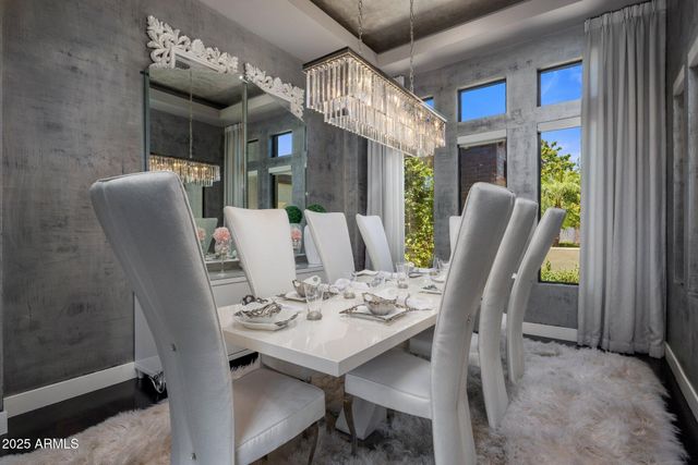 2639 E LOVEBIRD Lane, Gilbert, AZ 85297