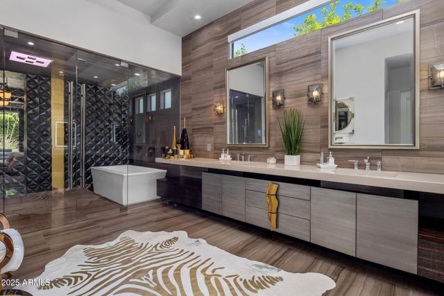 2639 E LOVEBIRD Lane, Gilbert, AZ 85297