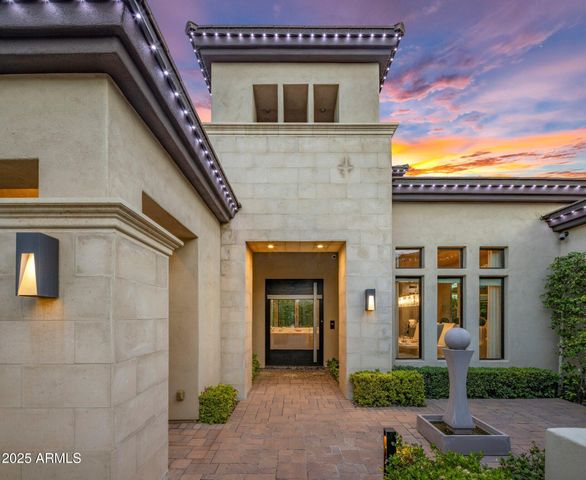 2639 E LOVEBIRD Lane, Gilbert, AZ 85297