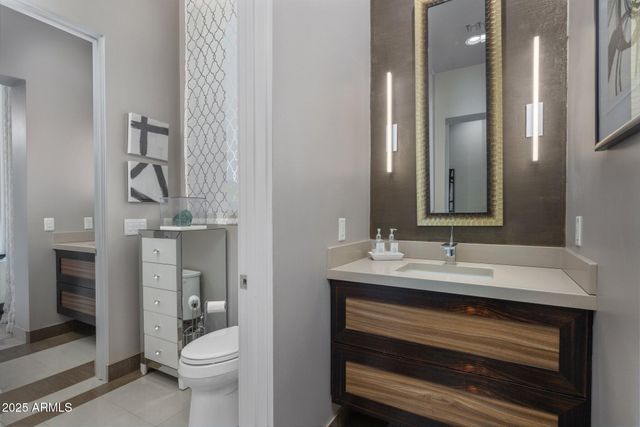 2639 E LOVEBIRD Lane, Gilbert, AZ 85297